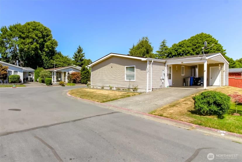 Property photo for 27404 149th Avenue Se #62, Kent photo 3