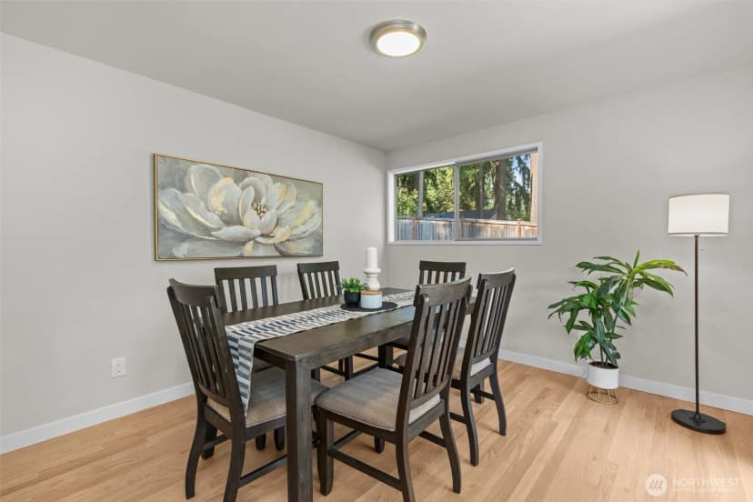 Property photo for 13786 Ne 75th Place, Redmond photo 17
