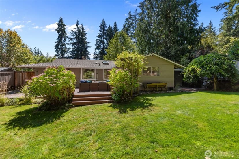 Property photo for 13786 Ne 75th Place, Redmond photo 31
