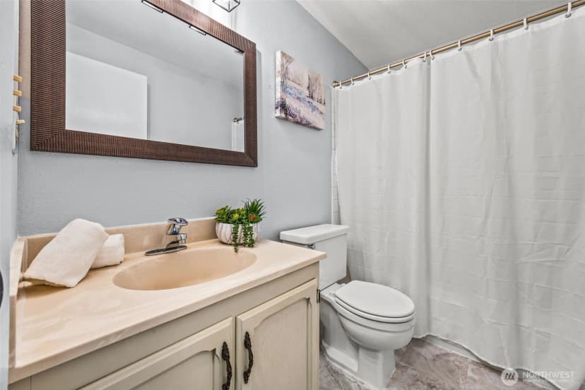 Property photo for 24837 13th Avenue S, Des Moines photo 18