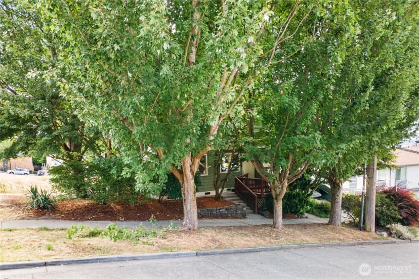 Property photo for 303 Nw 56th Street, Seattle photo 23