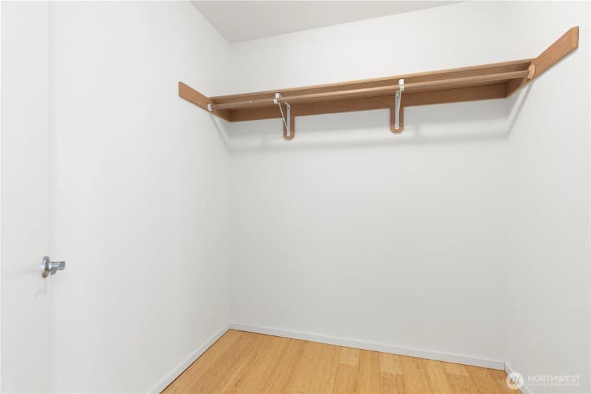 Property photo for 303 Nw 56th Street, Seattle photo 17