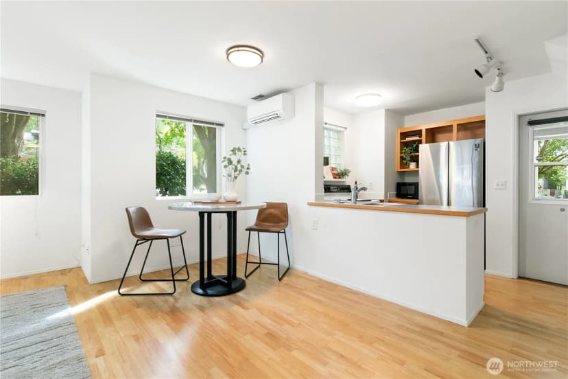 Property photo for 303 Nw 56th Street, Seattle photo 8