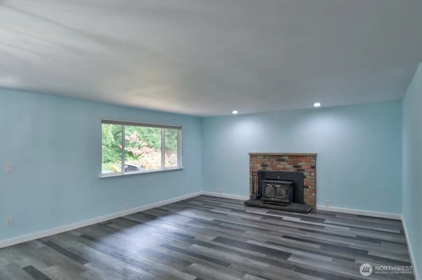 Property photo for 33916 52nd Avenue E, Eatonville photo 9