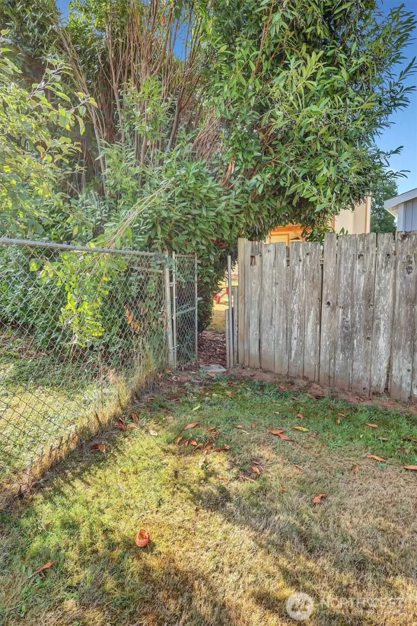 Property photo for 5415 105 Street Ne, Marysville photo 18