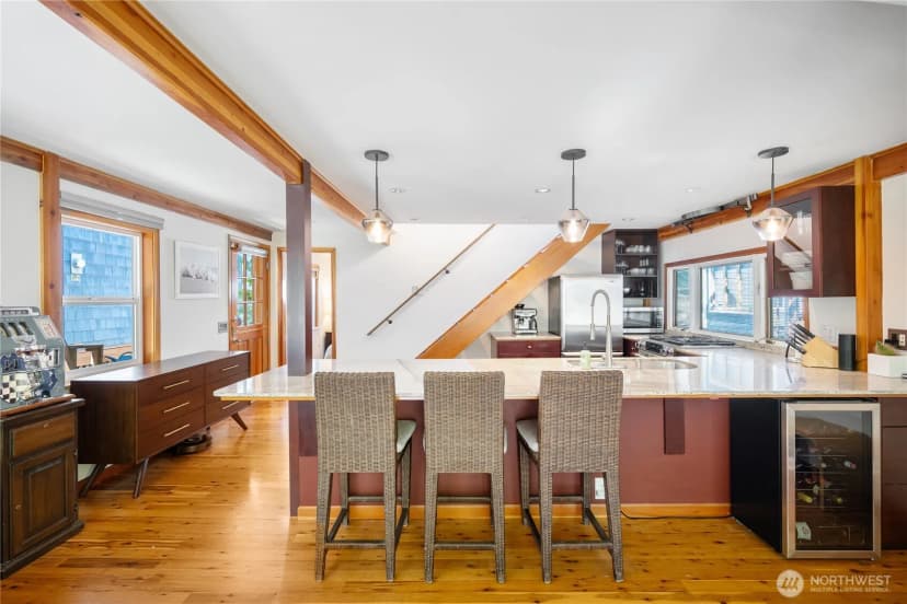 Property photo for 2766 Westlake Avenue N #a, Seattle photo 4