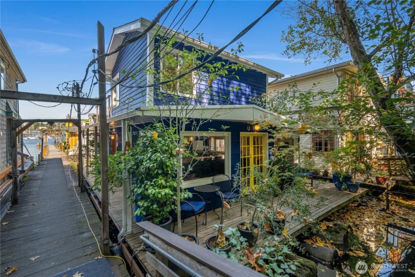 Property photo for 2766 Westlake Avenue N #a, Seattle photo 2