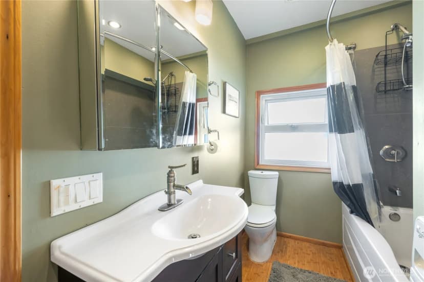 Property photo for 2766 Westlake Avenue N #a, Seattle photo 12