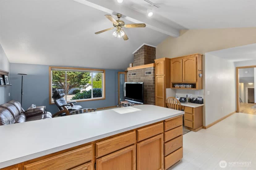 Property photo for 4108 Seneca Drive, Mount Vernon photo 10