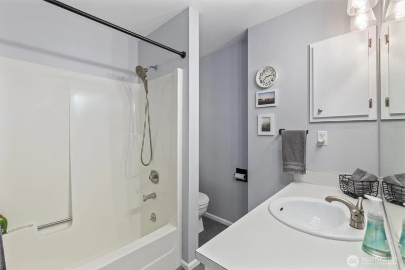 Property photo for 4108 Seneca Drive, Mount Vernon photo 18