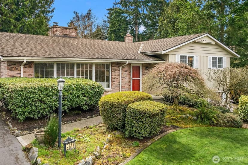 Property photo for 9617 Ne 32nd Street, Clyde Hill