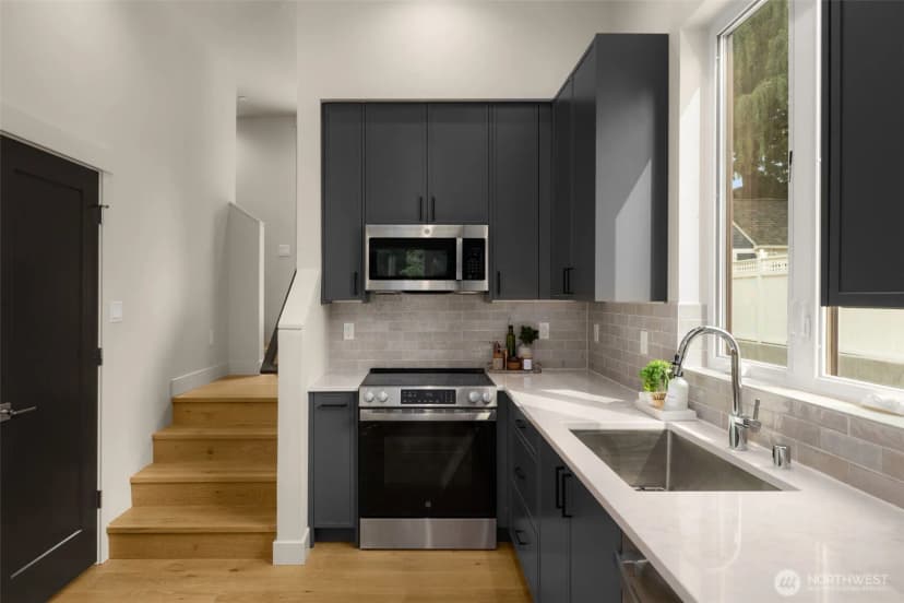 Property photo for 3408 E Spring Street, Seattle photo 12