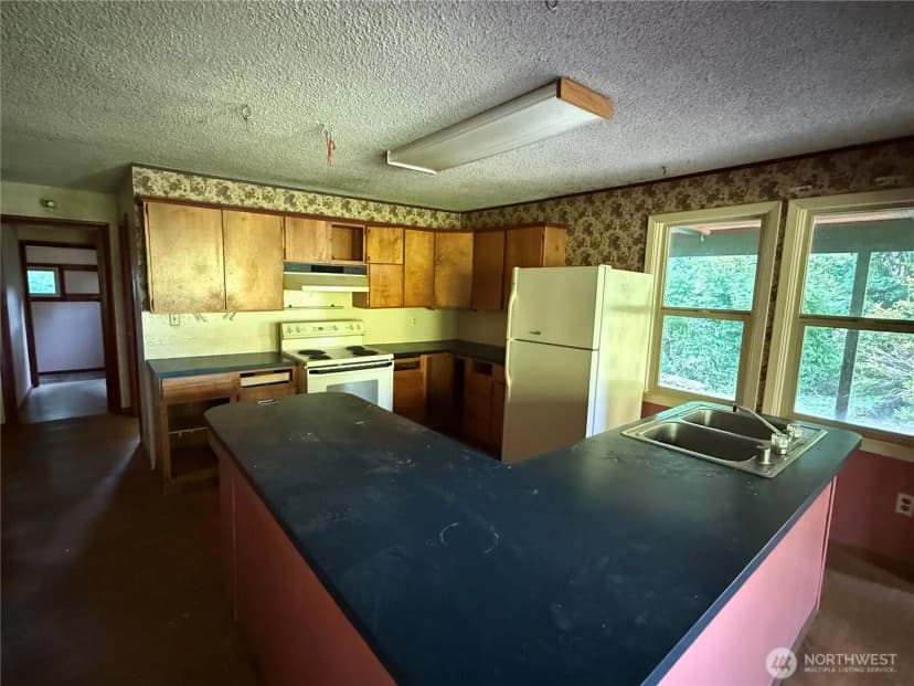 Property photo for 6143 Vista Drive, Ferndale photo 5