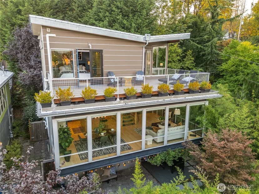 Property photo for 4050 34th Avenue S, Seattle photo 37