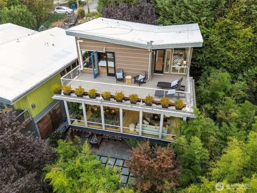 Property photo for 4050 34th Avenue S, Seattle photo 38