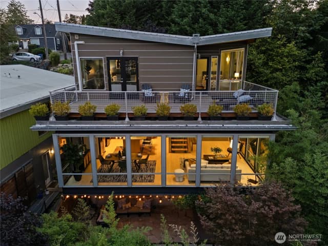 Property photo for 4050 34th Avenue S, Seattle