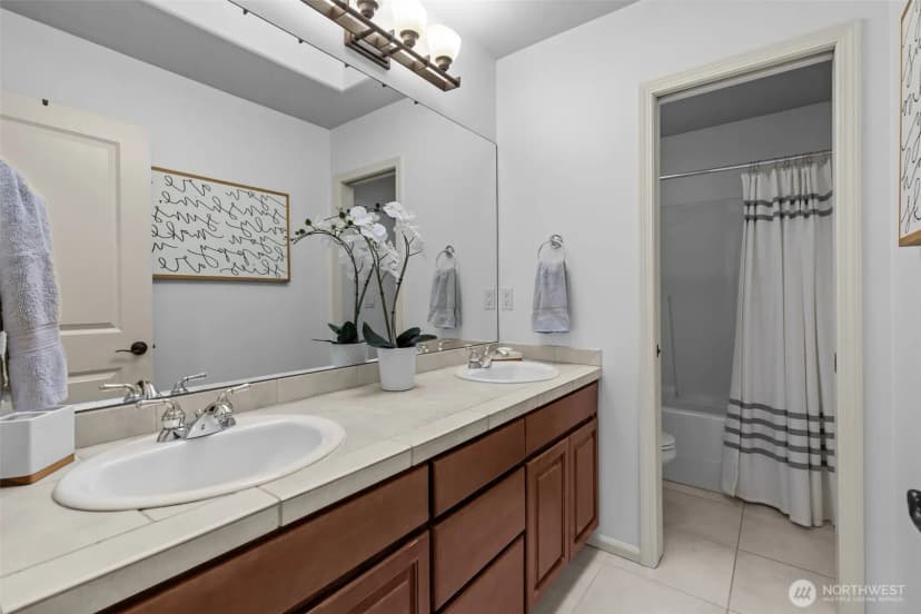 Property photo for 8122 Ne 189th Place, Kenmore photo 21