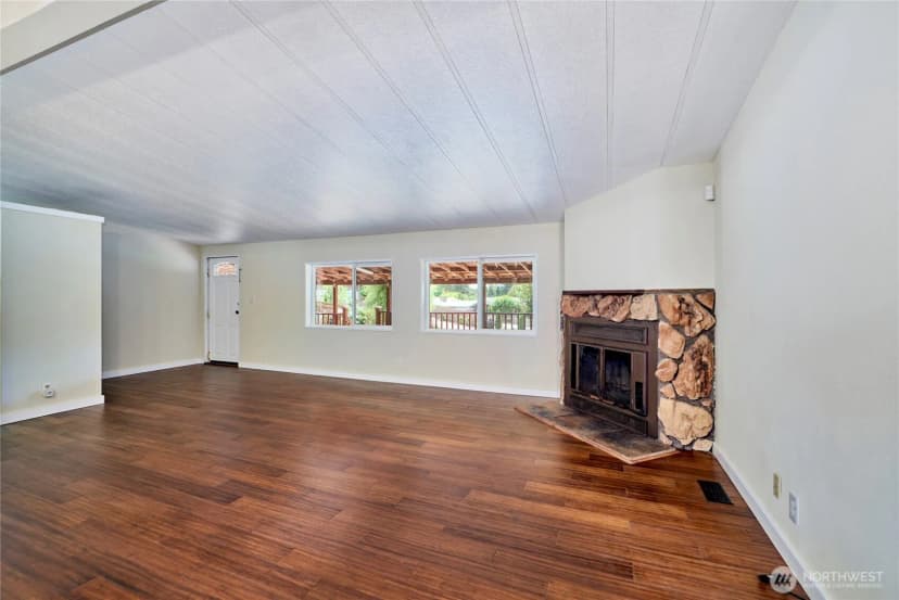 Property photo for 27103 41st Place S, Kent photo 12