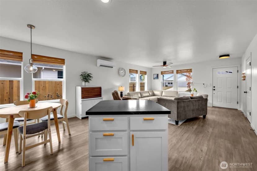 Property photo for 502 Cardinal Avenue, Winlock photo 9