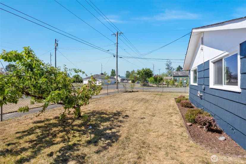 Property photo for 402 N 10th Street, Elma photo 29