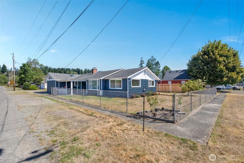 Property photo for 402 N 10th Street, Elma photo 28