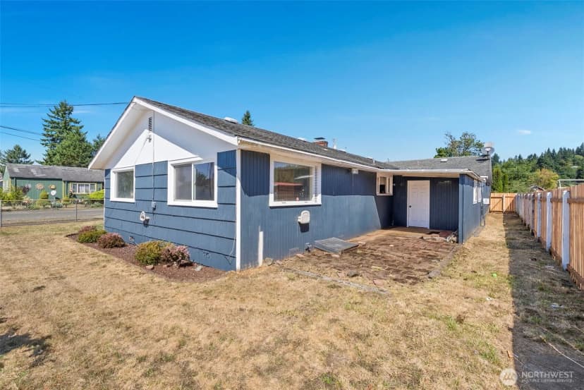 Property photo for 402 N 10th Street, Elma photo 31
