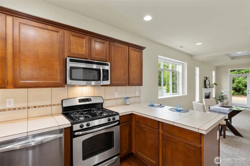 Property photo for 4594 Strathmore Circle Sw, Port Orchard photo 13