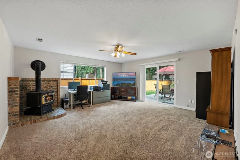 Property photo for 16323 95th Avenue Ct E, Puyallup photo 25