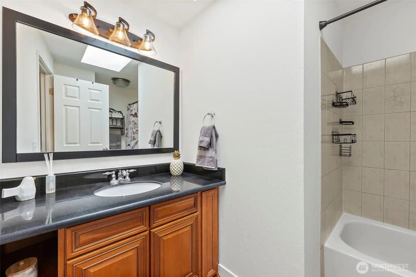 Property photo for 16323 95th Avenue Ct E, Puyallup photo 15
