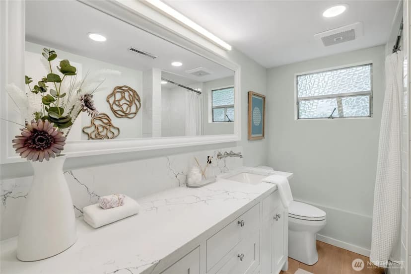 Property photo for 9724 Mercerwood Drive, Mercer Island photo 32