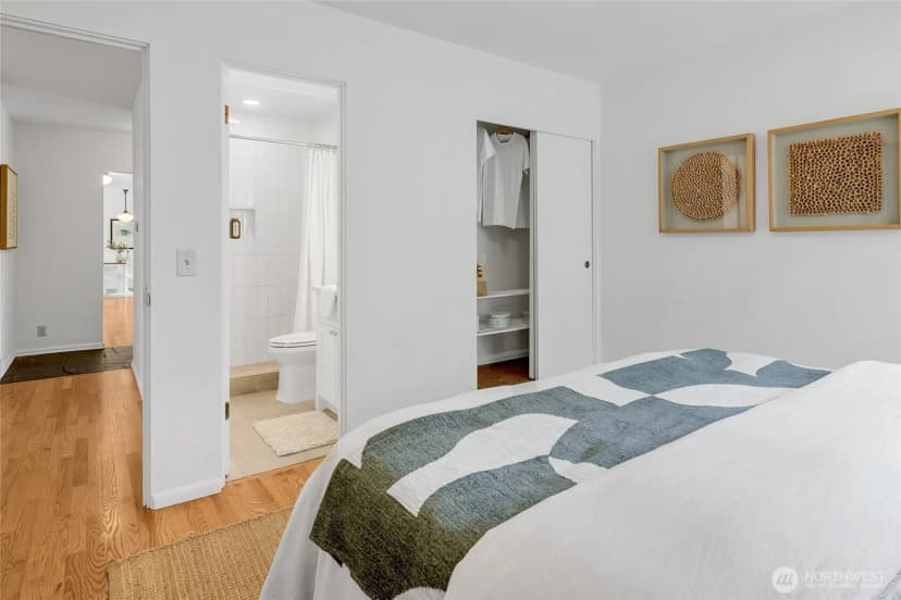 Property photo for 9724 Mercerwood Drive, Mercer Island photo 19