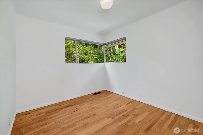 Property photo for 9724 Mercerwood Drive, Mercer Island photo 23