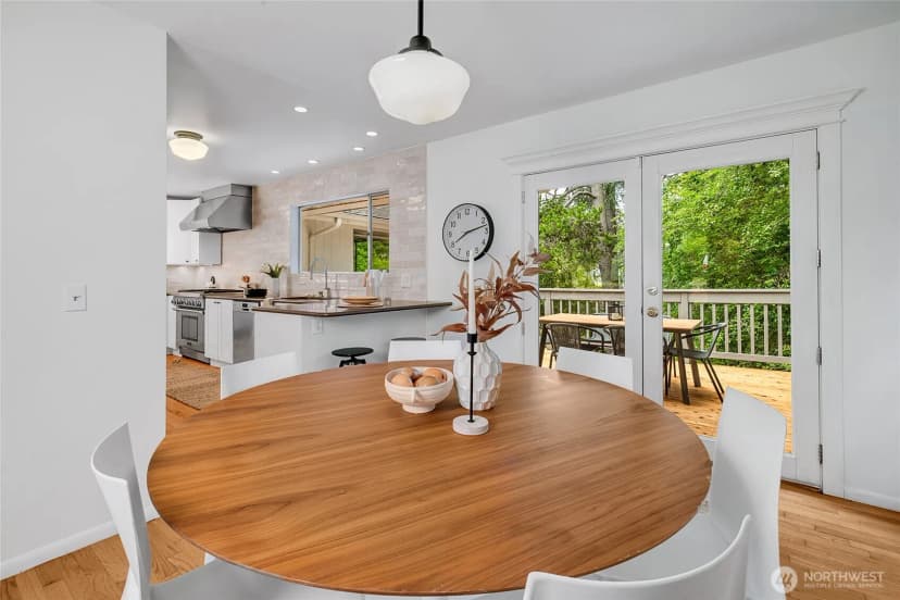 Property photo for 9724 Mercerwood Drive, Mercer Island photo 11