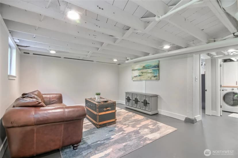 Property photo for 8605 Wallingford Avenue N, Seattle photo 22