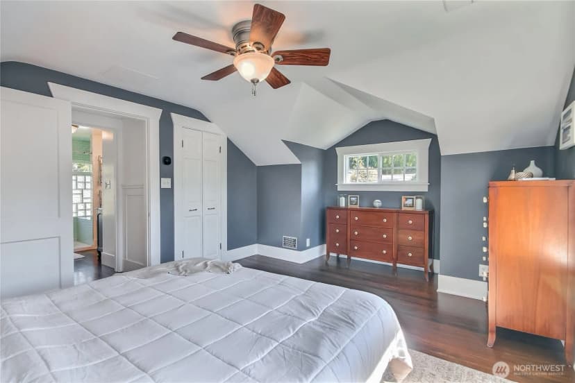 Property photo for 8605 Wallingford Avenue N, Seattle photo 17