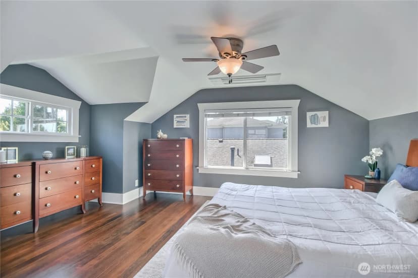 Property photo for 8605 Wallingford Avenue N, Seattle photo 16