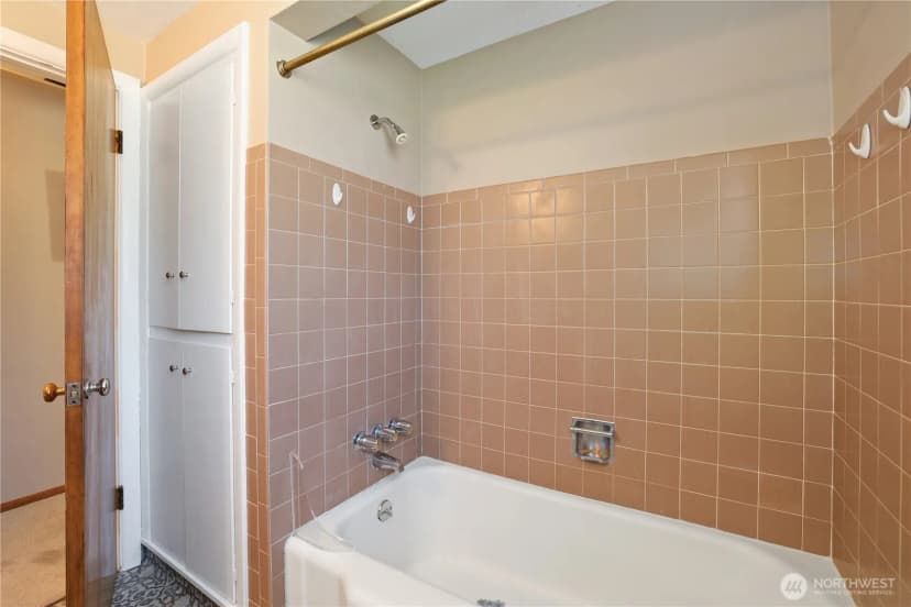 Property photo for 4612 17th Avenue Se, Lacey photo 24