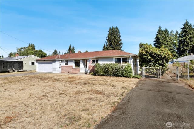Property photo for 4612 17th Avenue Se, Lacey photo 3