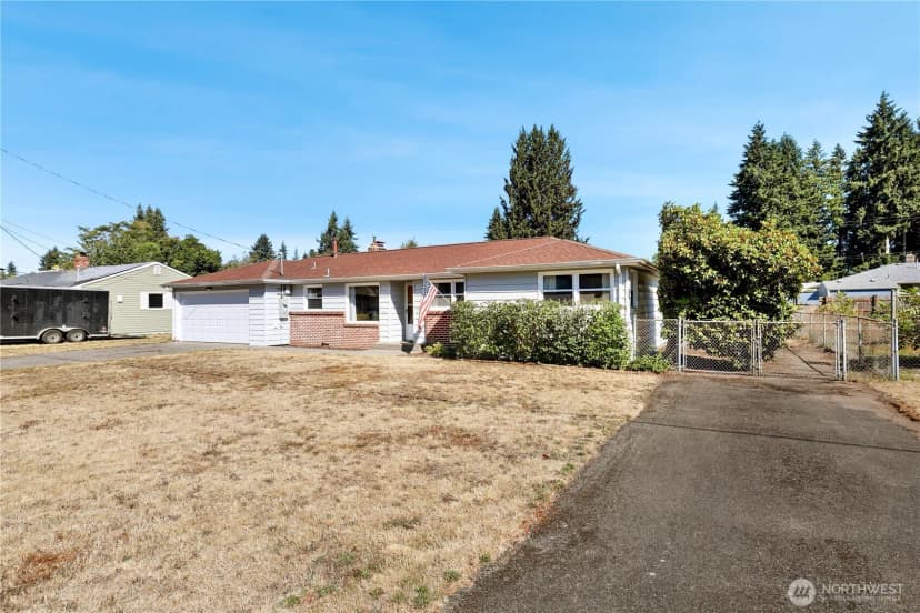 Property photo for 4612 17th Avenue Se, Lacey photo 3