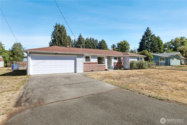 Property photo for 4612 17th Avenue Se, Lacey photo 2