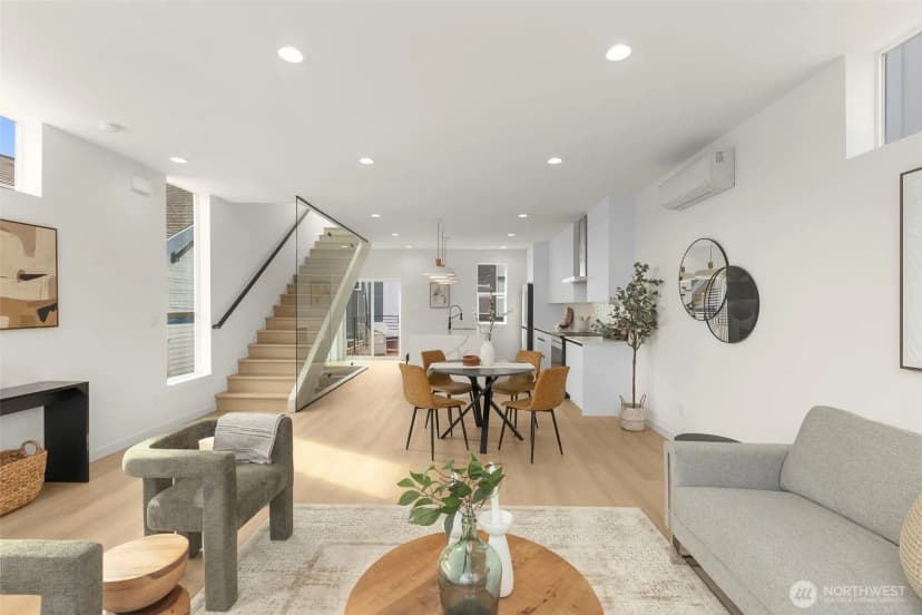 Property photo for 1225 N 48th Street, Seattle photo 4