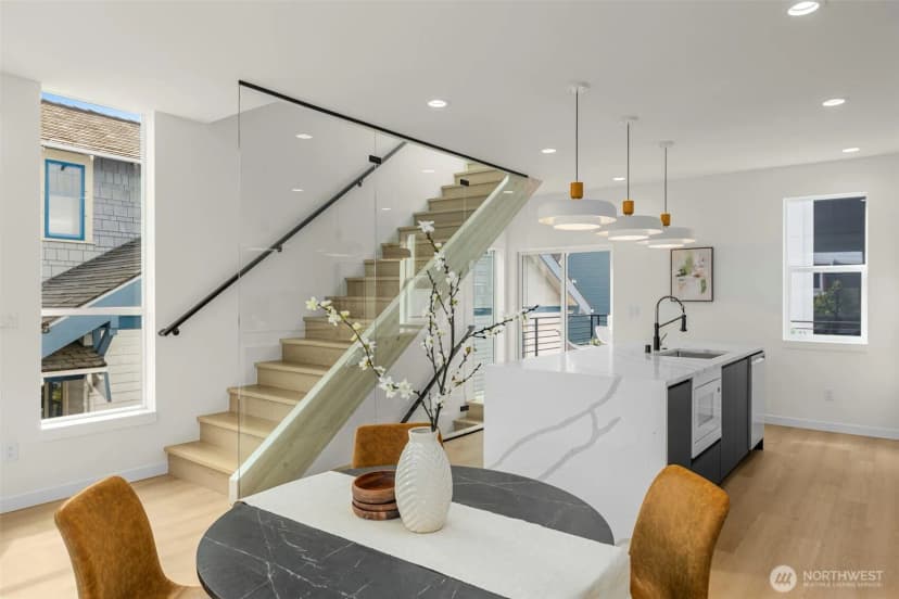 Property photo for 1225 N 48th Street, Seattle photo 17