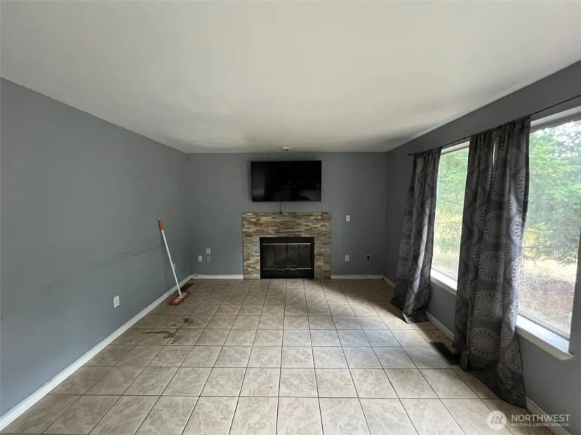 Property photo for 24312 34th Avenue Ct E, Spanaway photo 7