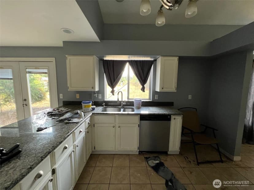 Property photo for 24312 34th Avenue Ct E, Spanaway photo 4