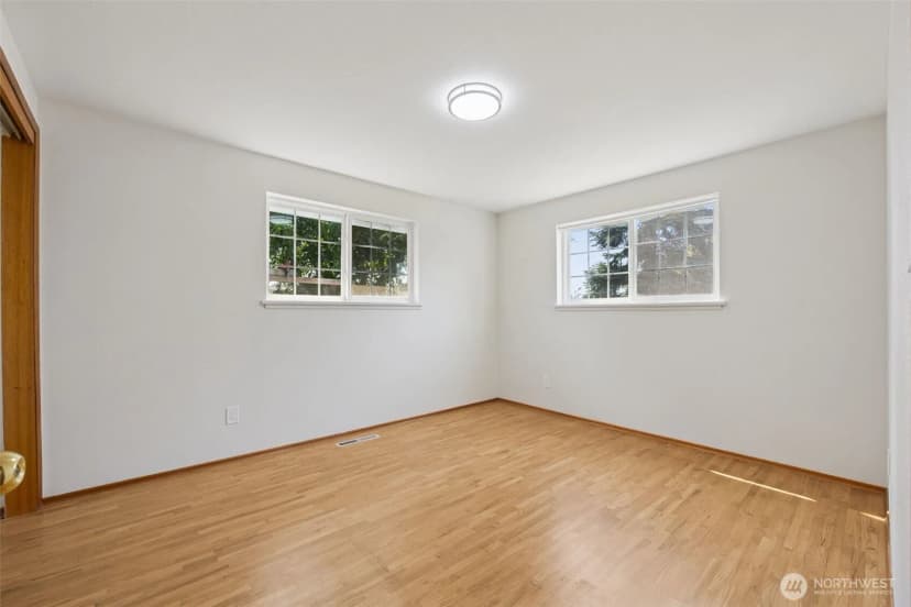 Property photo for 130 115th Street E, Tacoma photo 13