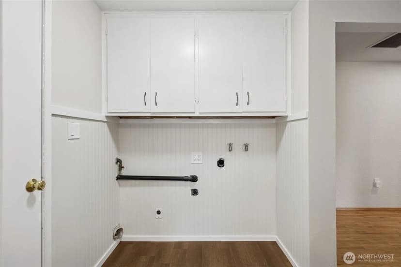 Property photo for 130 115th Street E, Tacoma photo 8