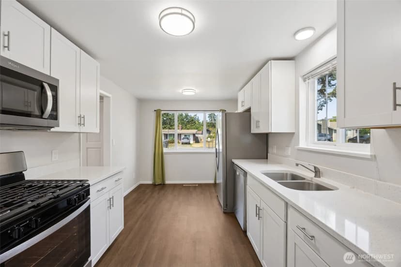 Property photo for 130 115th Street E, Tacoma photo 7