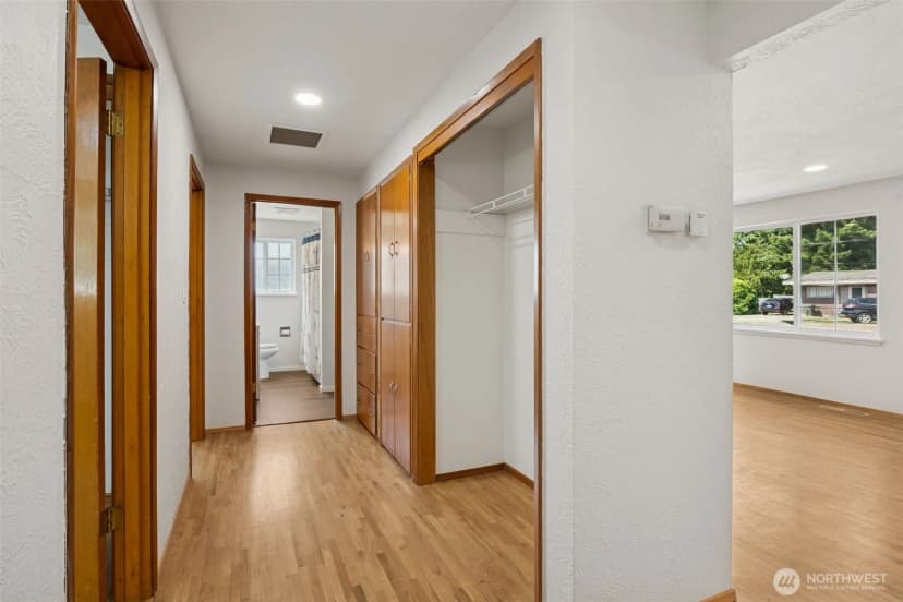 Property photo for 130 115th Street E, Tacoma photo 9