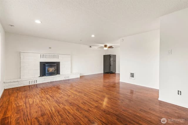 Property photo for 10710 202nd Avenue E, Bonney Lake photo 2