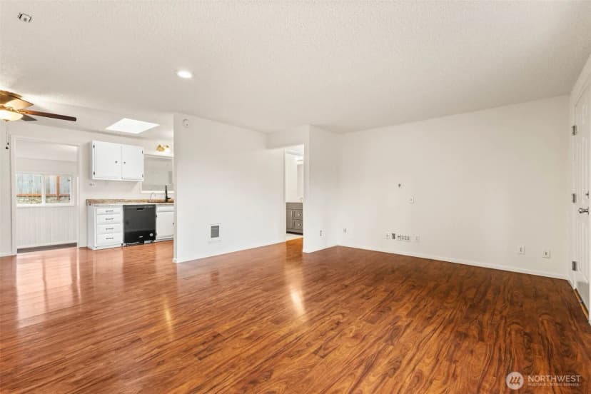 Property photo for 10710 202nd Avenue E, Bonney Lake photo 6
